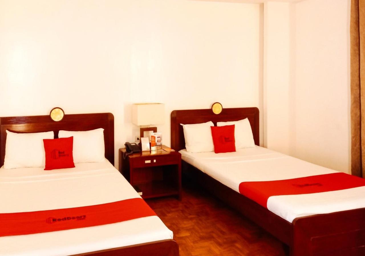 Reddoorz Plus Near Mango Avenue סבו חדר תמונה